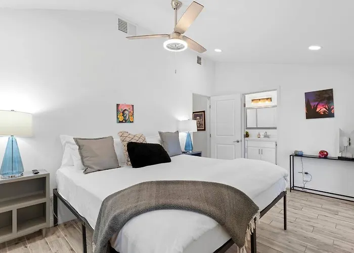 Hummingbird Harmony House With Bbq And Hot Tub In Downtown * Phoenix